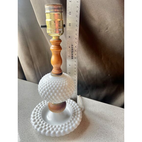 Hobnail Milk Glass & Wood Table Lamp With Textured Fabric Shade VTG Midcentury - Picture 7 of 12